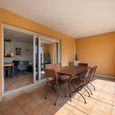 Apartment Esprit Du Sud Le Rocher D'azur La Rouviere (Var)